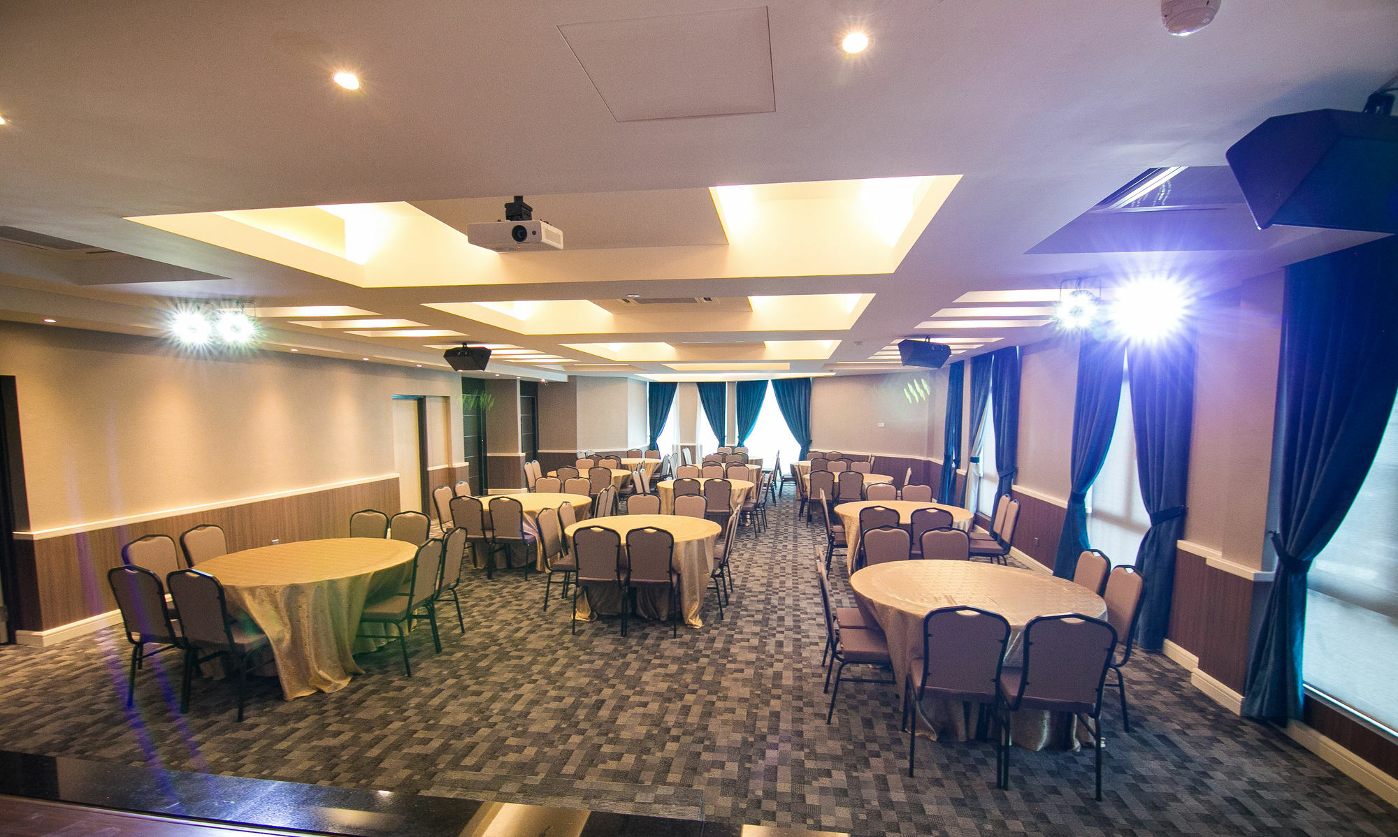 Indra Hotel - Boutique Suites Ipoh Exterior photo